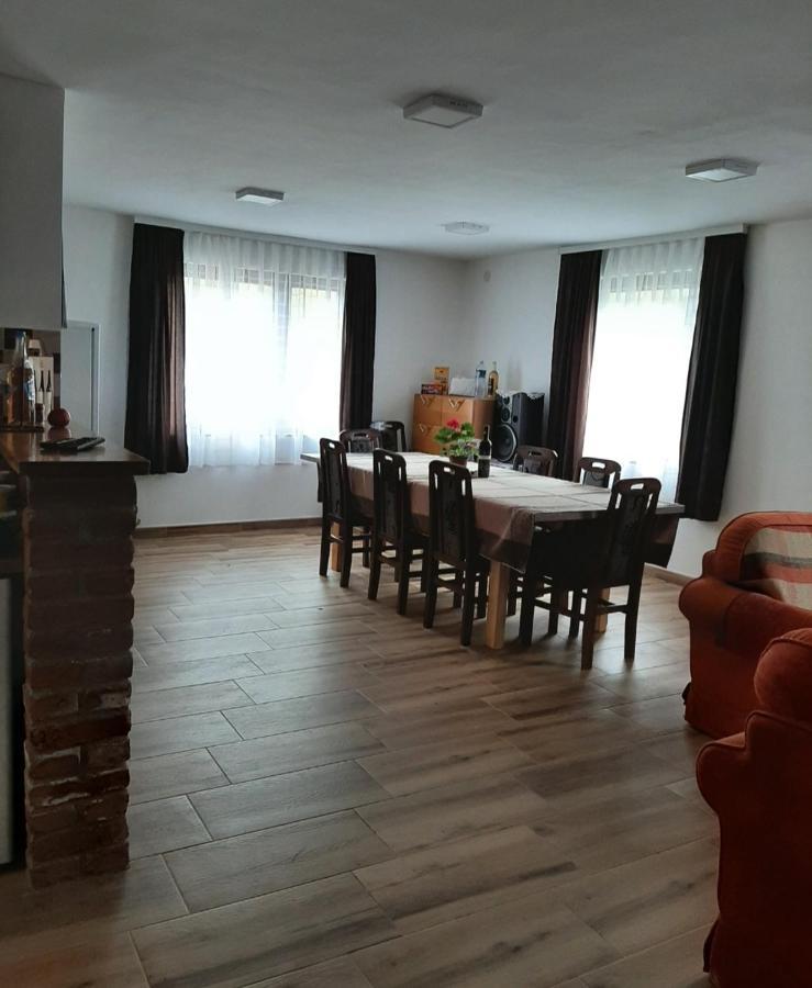 Jacimov Konak Πίροτ Εξωτερικό φωτογραφία